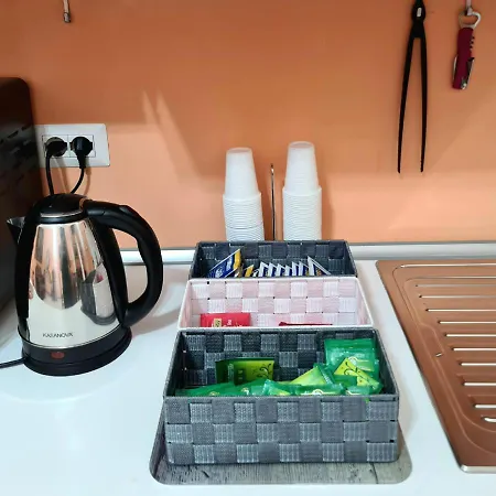Alojamento de Acomodação e Pequeno-almoço And Comfort