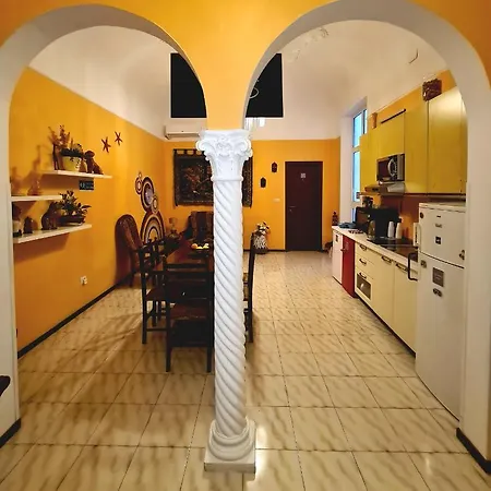 Bed & Breakfast And Comfort